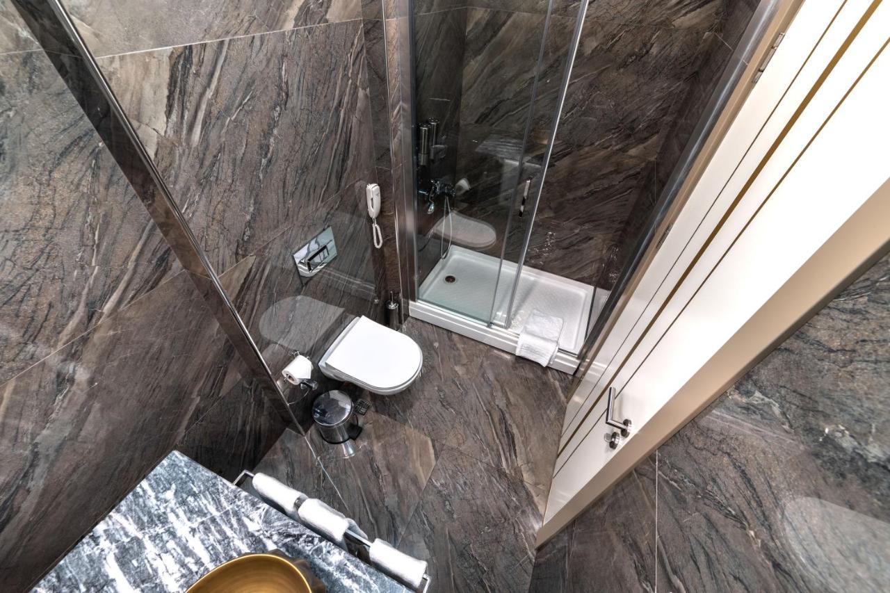 Brako Hotel Istanbul Bagian luar foto